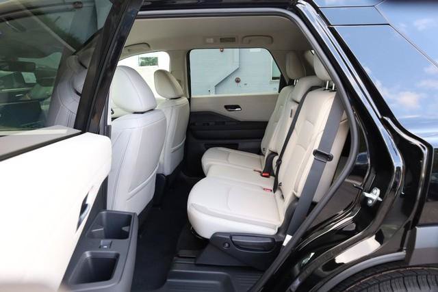 New 2026 Nissan Pathfinder SL AWD/4WD image 22