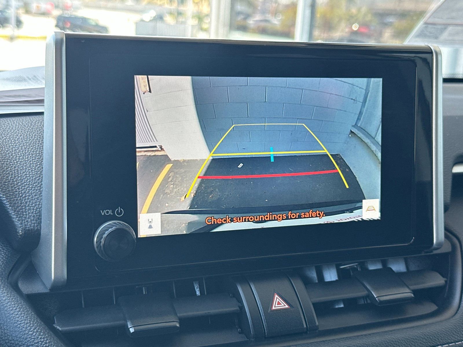 Used 2025 Toyota RAV4 XLE FWD image 18