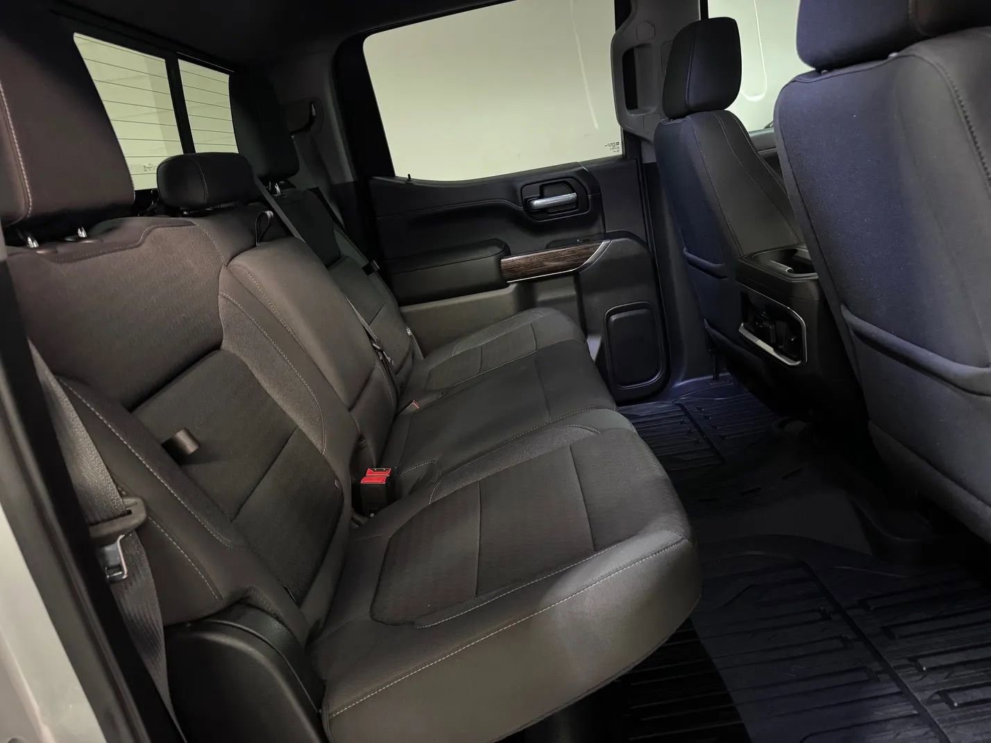 Used 2021 GMC Sierra 1500 Elevation w/ Preferred Package image 19