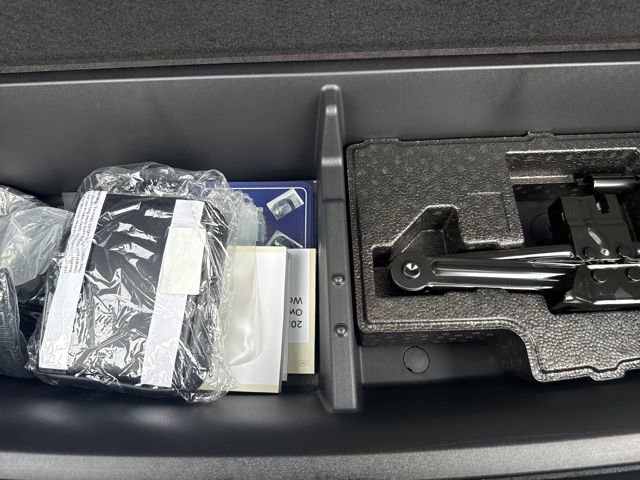 Certified 2022 Hyundai Santa Fe SEL w/ Convenience + Premium Package image 48