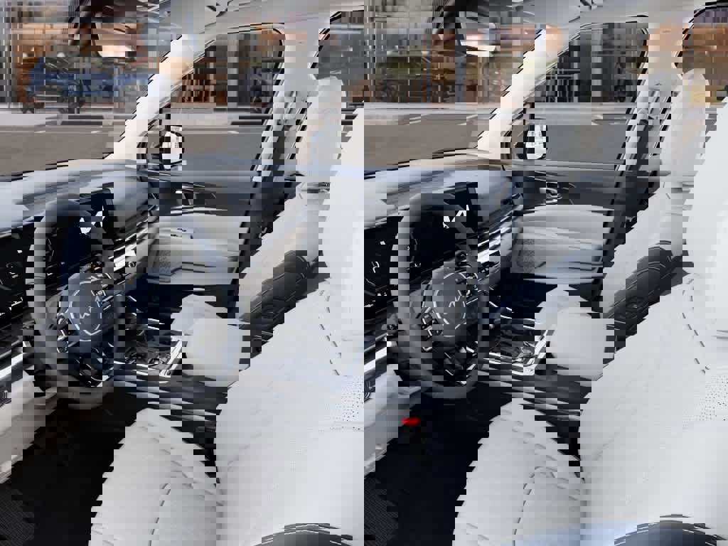 New 2026 Kia Carnival SX image 17