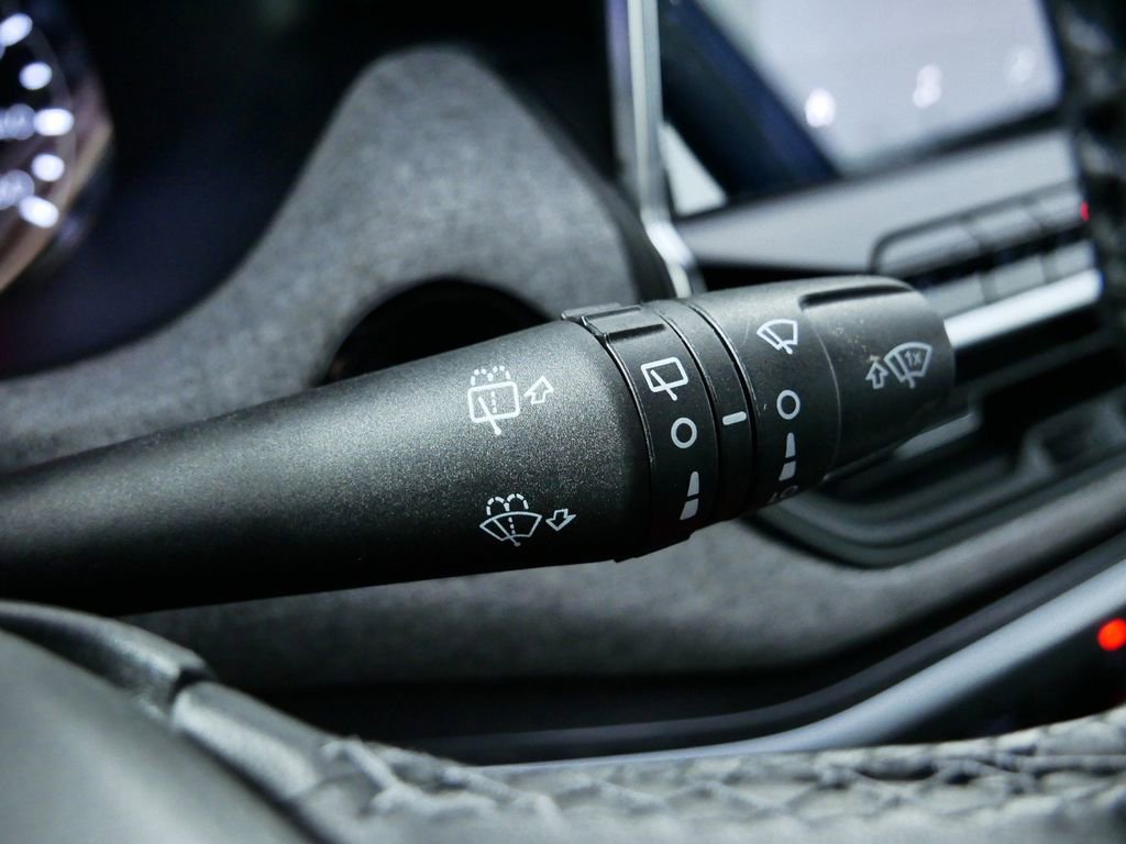 Used 2024 Jeep Compass Latitude image 48