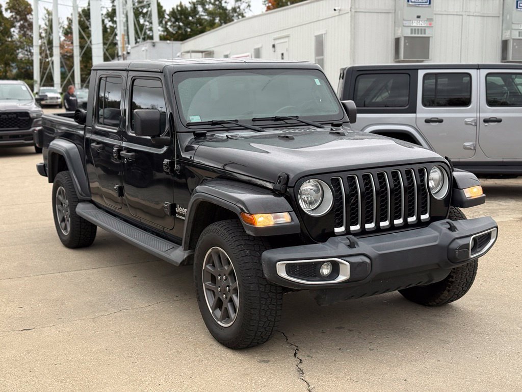 Used 2020 Jeep Gladiator Overland AWD/4WD image 4
