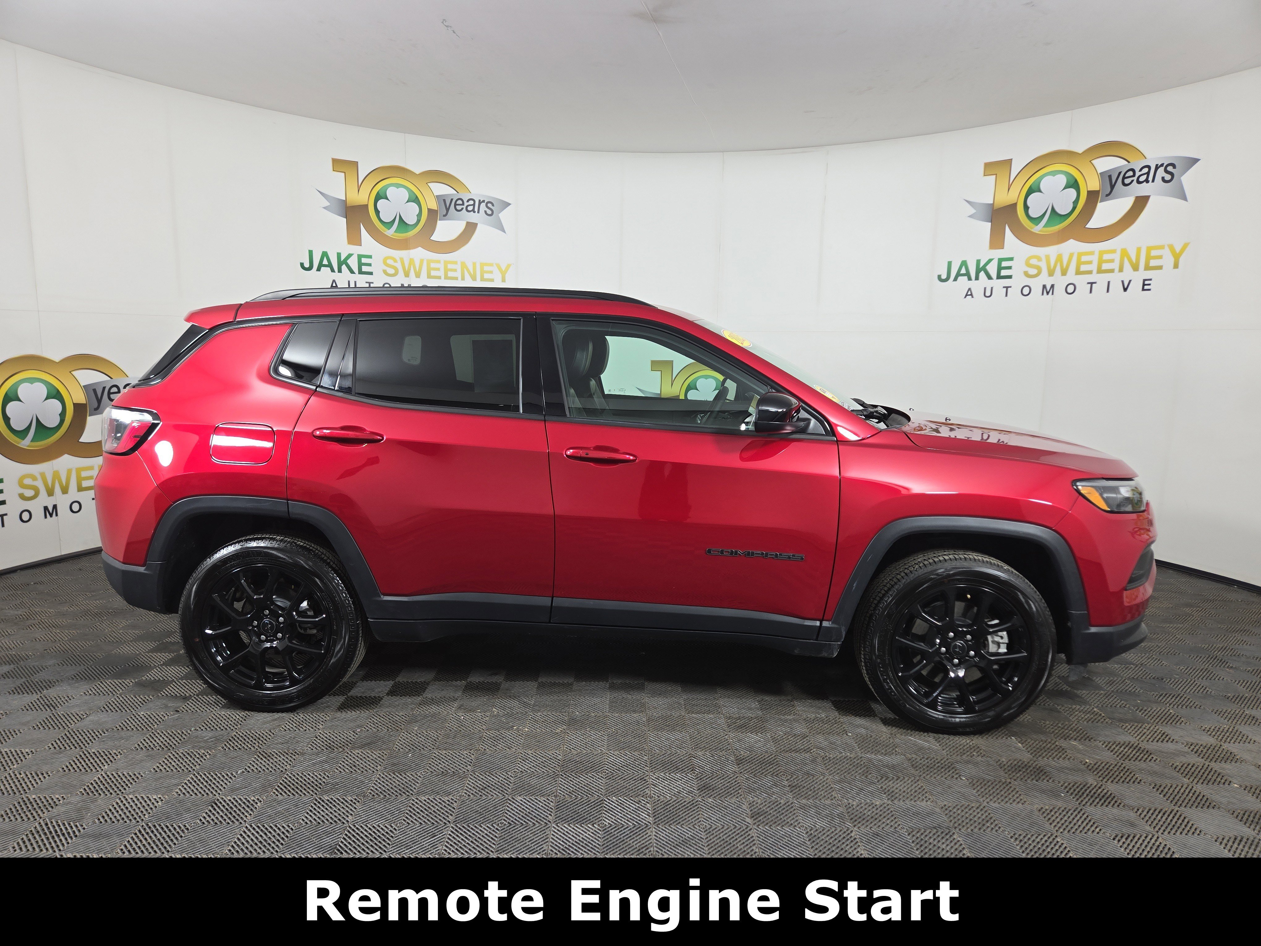 Used 2025 Jeep Compass Latitude w/ Convenience Group image 10