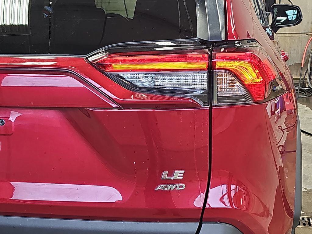 Used 2024 Toyota RAV4 LE AWD/4WD image 34