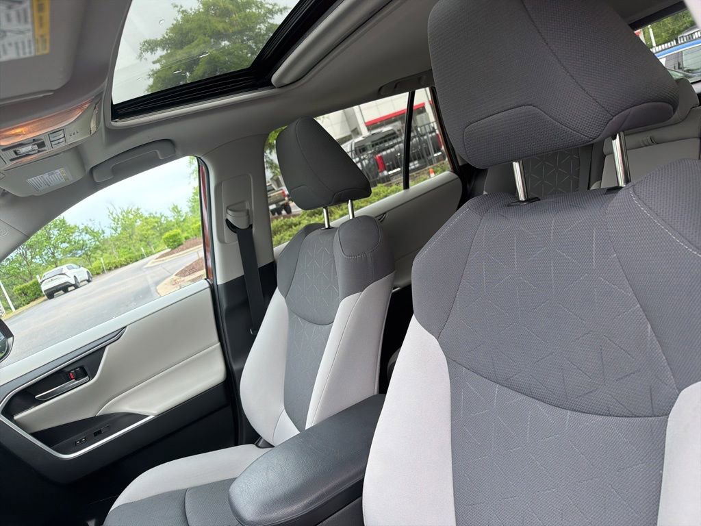 Used 2019 Toyota RAV4 XLE w/ Convenience Package AWD/4WD image 20