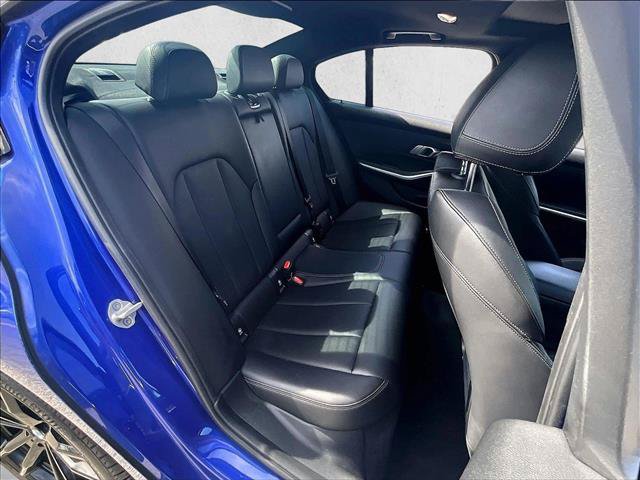 Used 2022 BMW 330i Sedan w/ M Sport Package RWD image 28