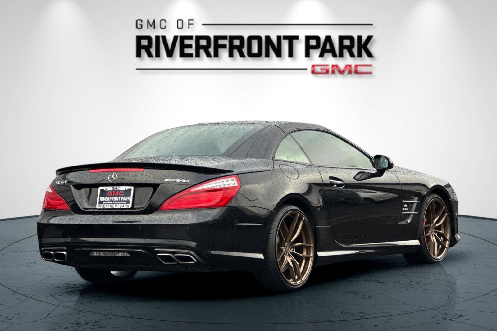 Used 2015 Mercedes-Benz SL 63 AMG image 3