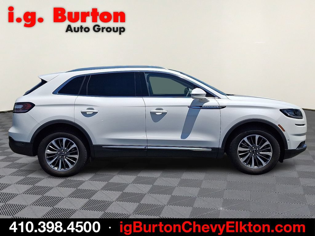 Used 2022 Lincoln Nautilus Reserve AWD/4WD image 7