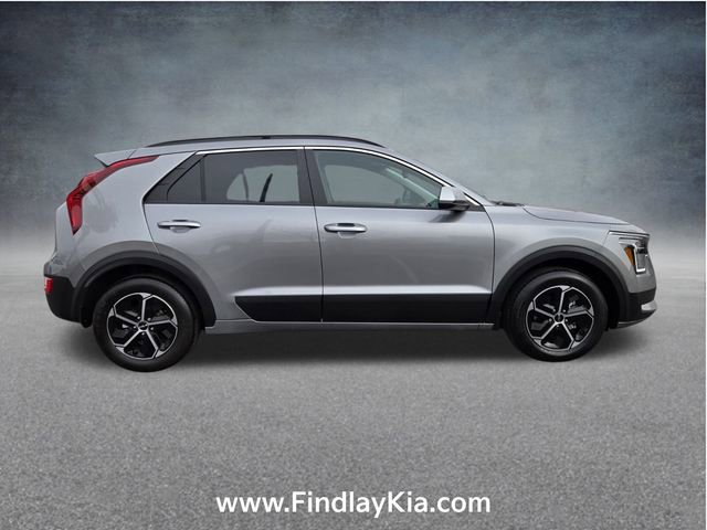 Certified 2025 Kia Niro LX image 5