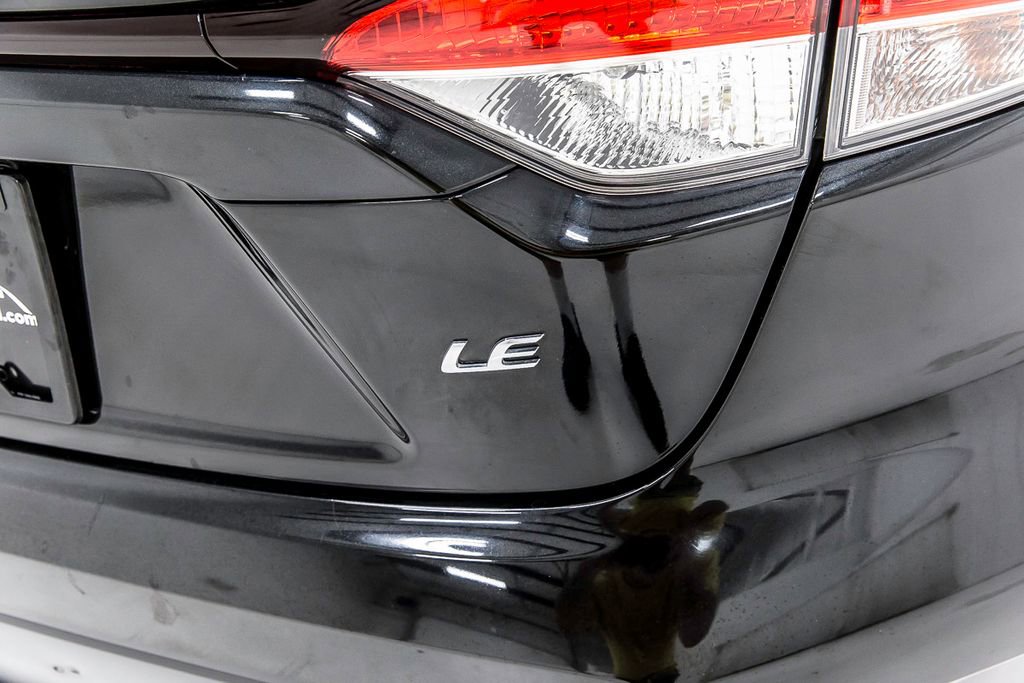 Used 2020 Toyota Corolla LE FWD image 7