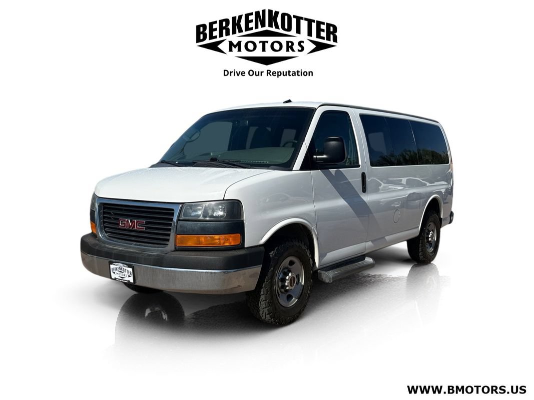 Used 2015 GMC Savana 2500 LT w/ LT Preferred Equipment Group RWD image 8