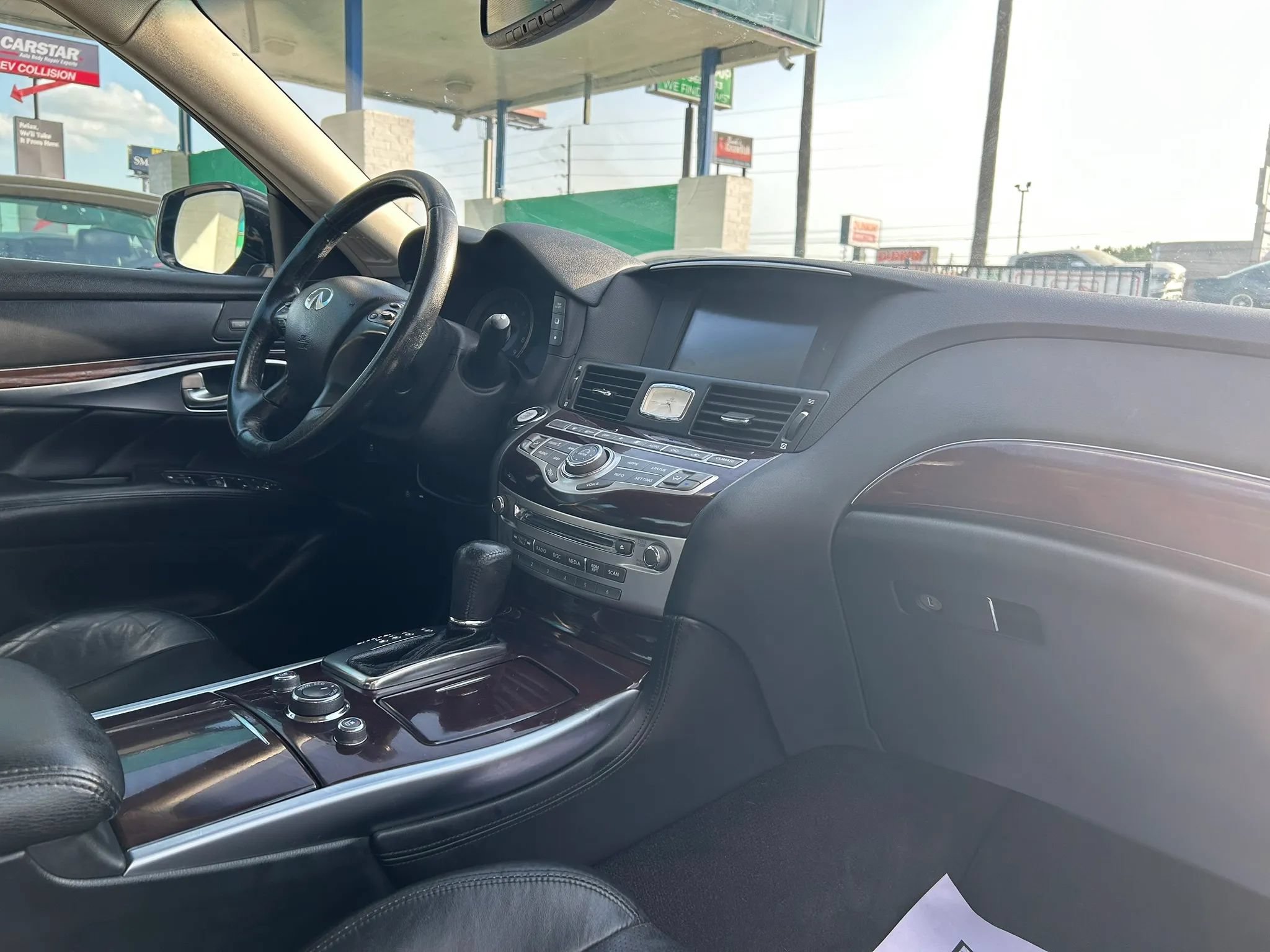 Used 2019 INFINITI Q70 L 3.7 AWD/4WD image 15