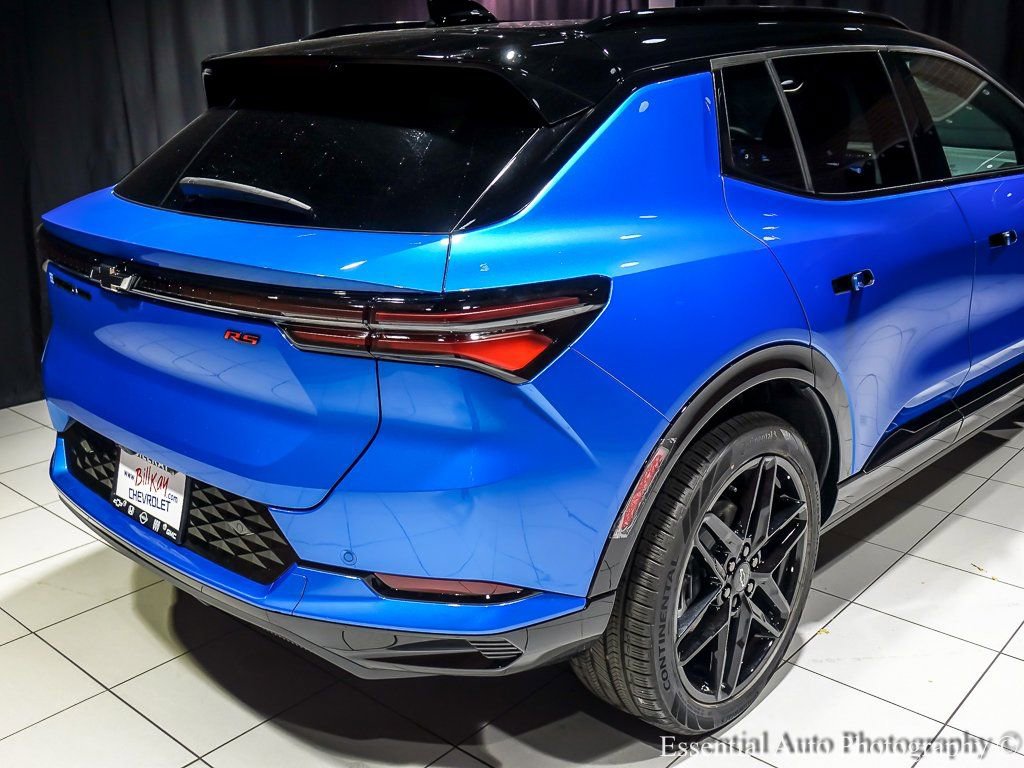 New 2026 Chevrolet Equinox EV RS AWD/4WD image 8