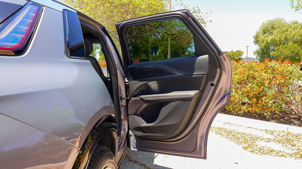 Used 2025 Cadillac Lyriq Luxury image 51