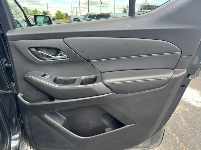 Used 2021 Chevrolet Traverse LT w/ LPO, Floor Liner Package AWD/4WD image 11