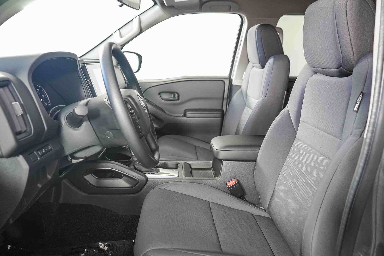 Certified 2025 Nissan Frontier S image 17