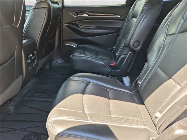 Used 2021 Buick Enclave Avenir w/ Avenir Technology Package AWD/4WD image 20