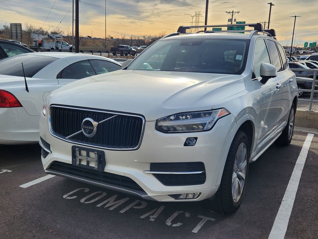 Used 2016 Volvo XC90 T6 Momentum w/ Momentum Plus Package image 3