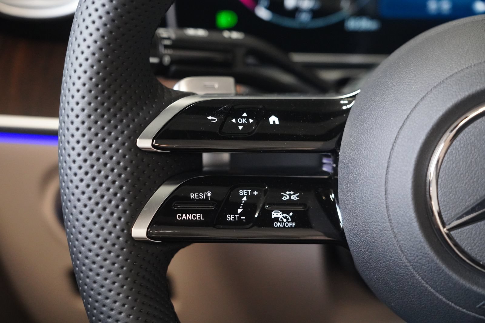 New 2026 Mercedes-Benz CLE 450 4MATIC Cabriolet image 22