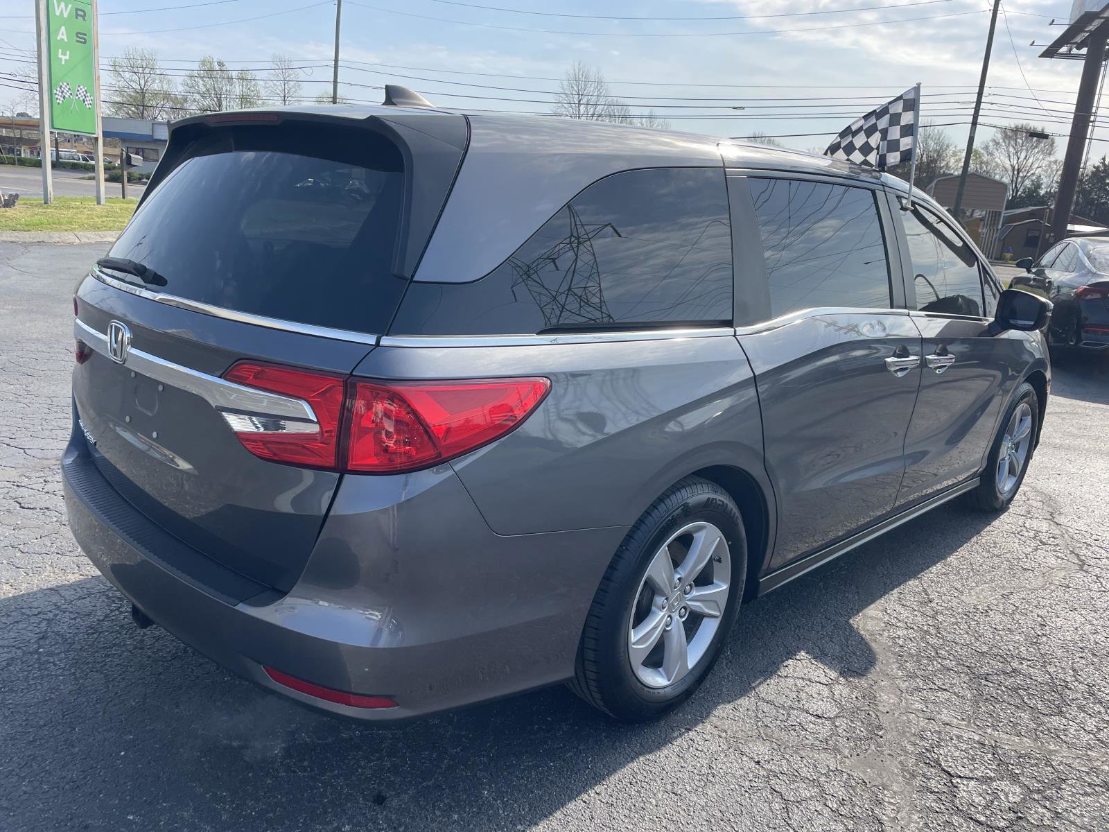 Used 2018 Honda Odyssey EX image 4