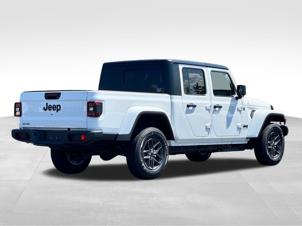 New 2026 Jeep Gladiator Sport AWD/4WD image 7