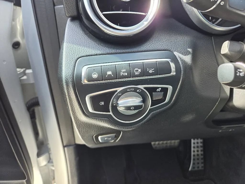 Used 2019 Mercedes-Benz GLC 43 AMG 4MATIC Coupe w/ Multimedia Package image 27