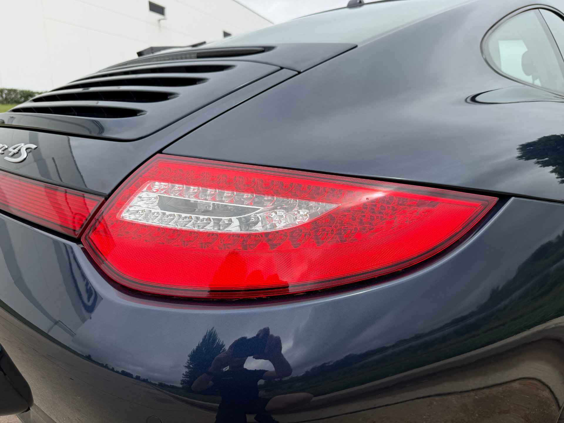Used 2011 Porsche 911 Carrera 4S AWD/4WD image 26