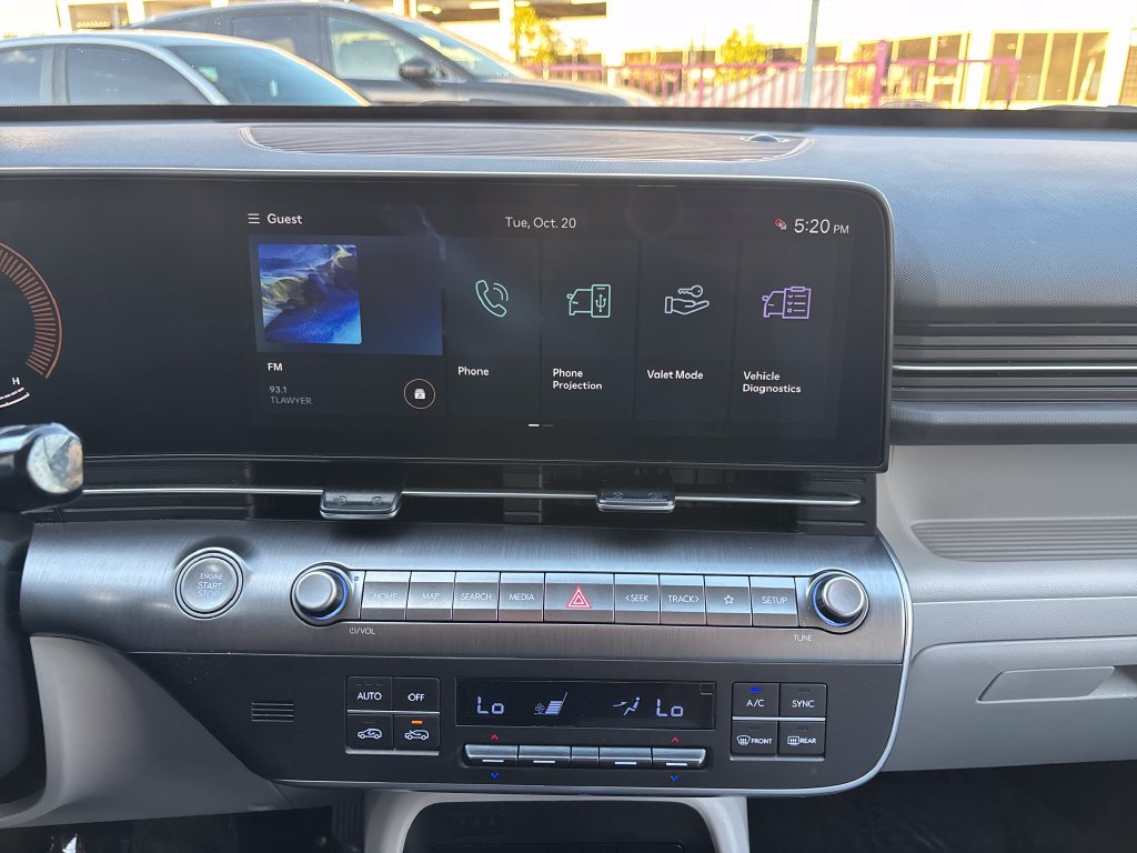 Used 2025 Hyundai Kona SEL FWD image 18