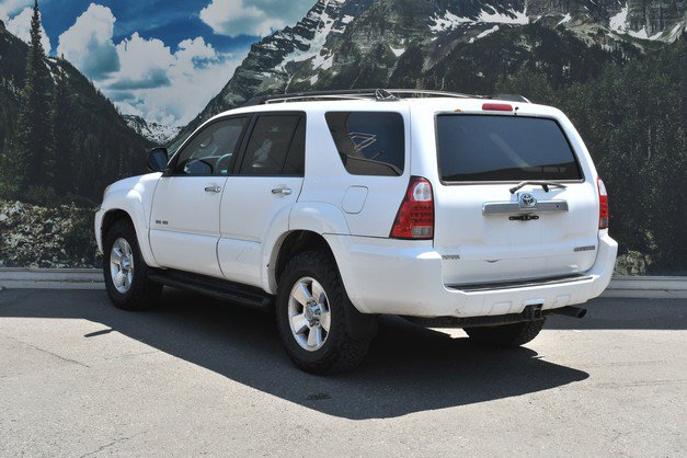 Used 2007 Toyota 4Runner SR5 AWD/4WD image 9