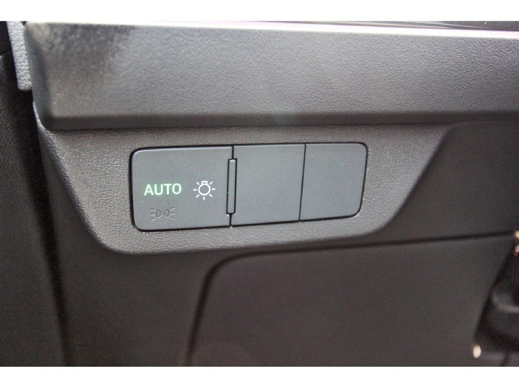 Used 2022 Audi Q4 e-tron Premium Plus AWD/4WD image 24