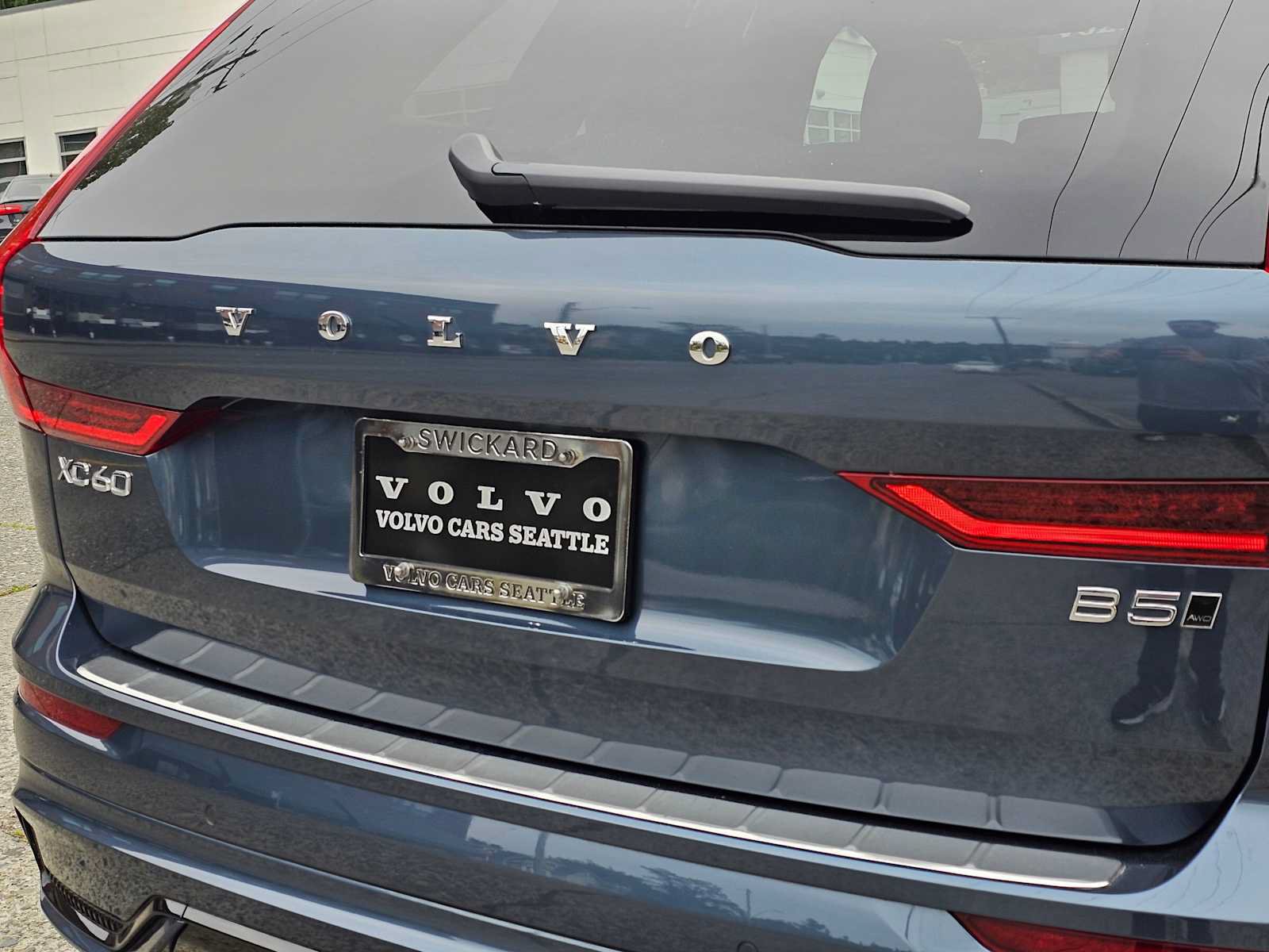 Certified 2026 Volvo XC60 B5 Plus w/ Protection Package Premier AWD/4WD image 15