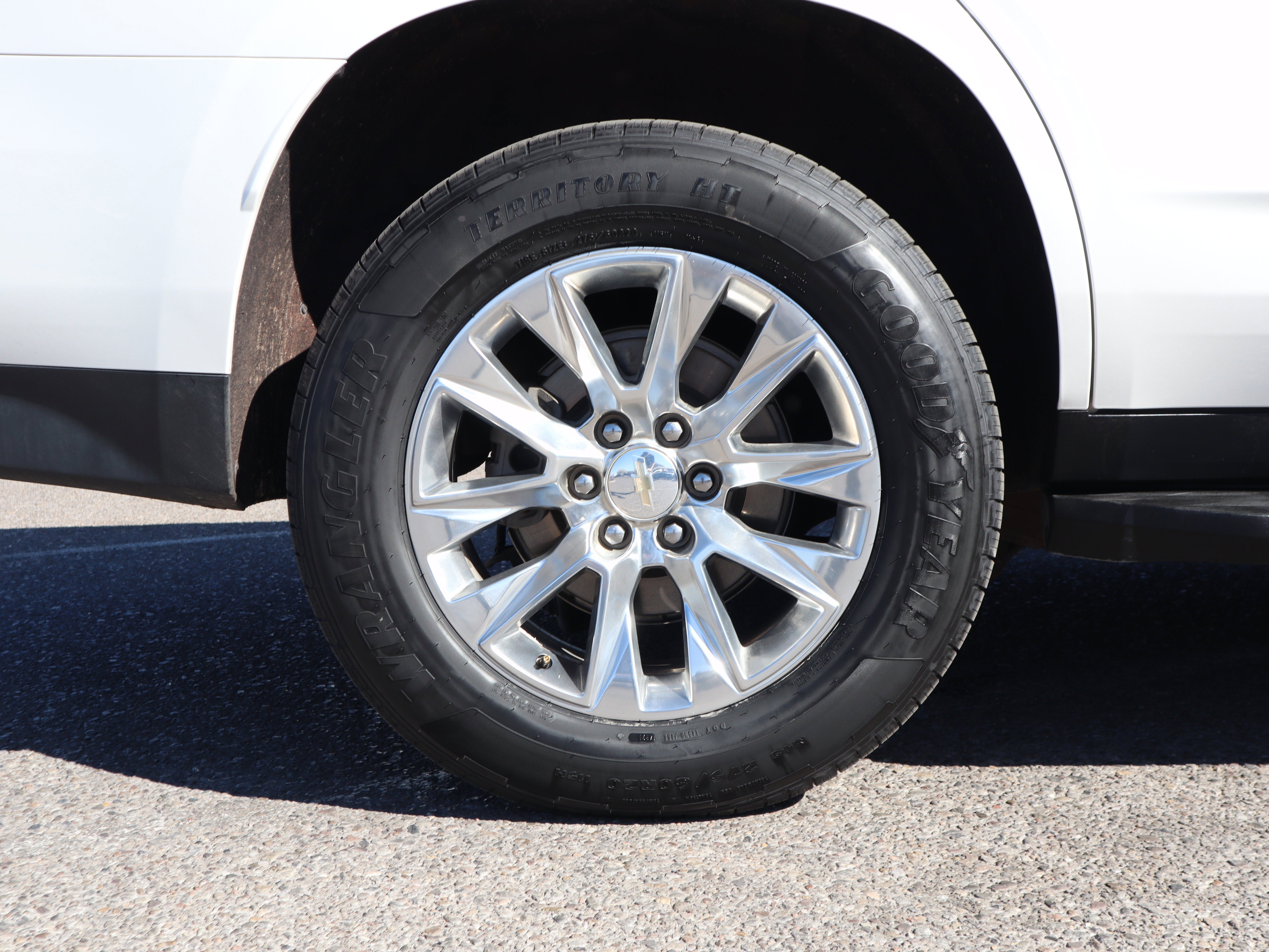 Used 2021 Chevrolet Tahoe Premier AWD/4WD image 12