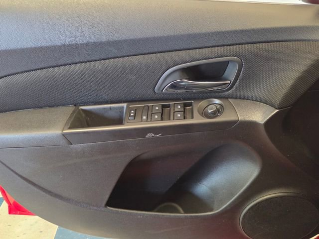 Used 2015 Chevrolet Cruze LT image 24