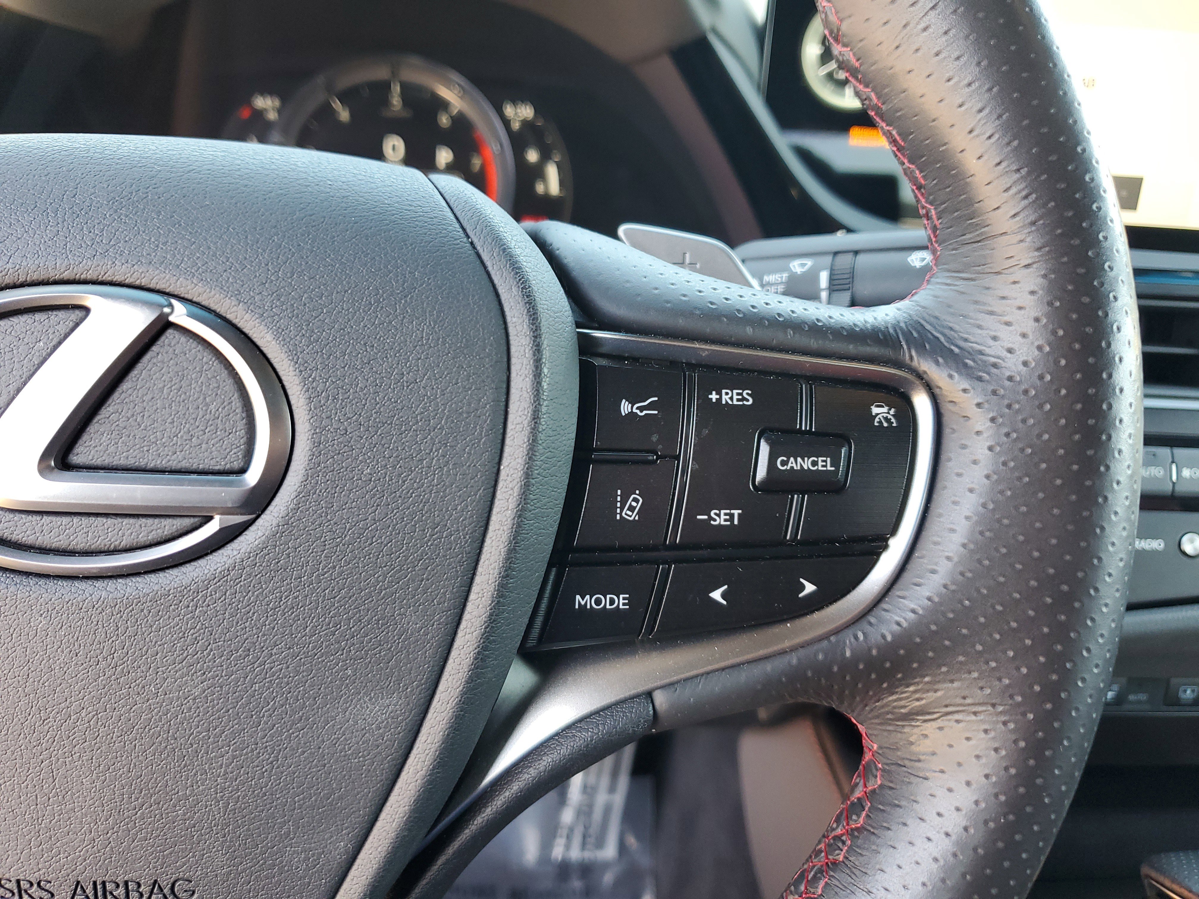 Used 2024 Lexus ES 350 F Sport w/ Accessory Package (Z2) image 21