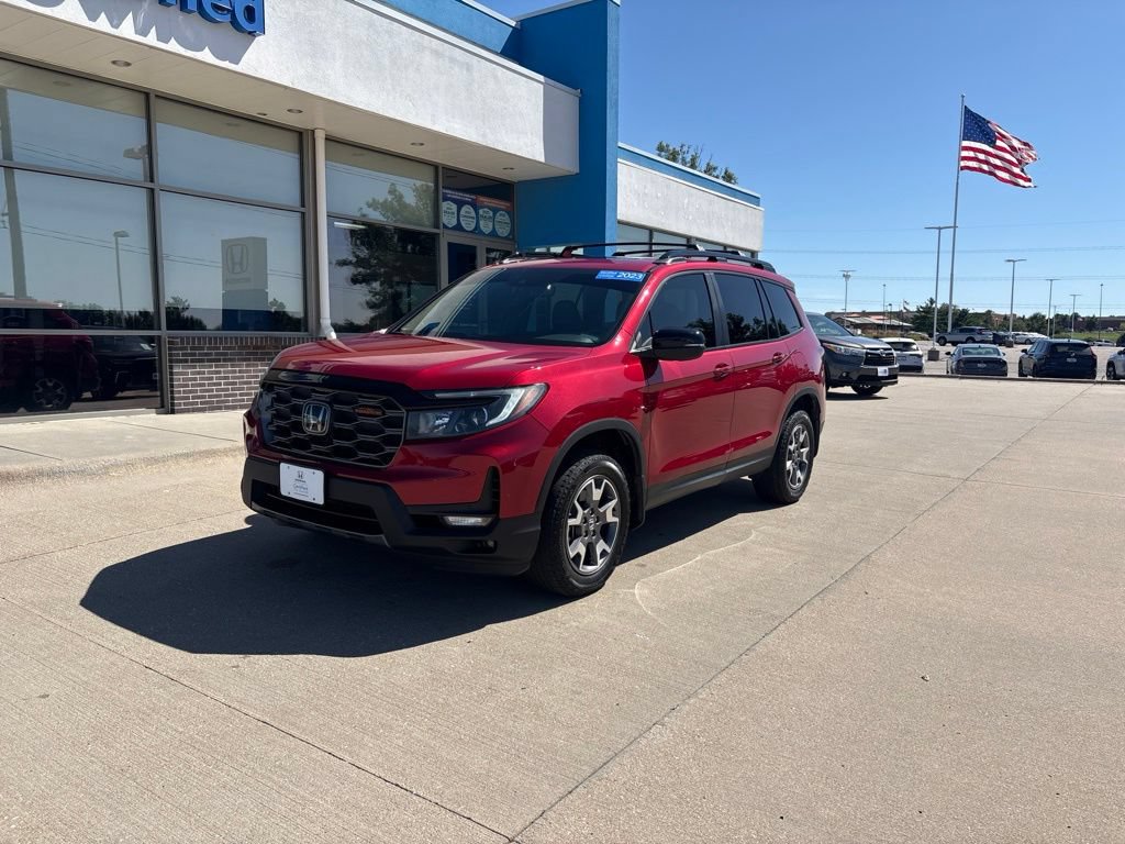 Used 2023 Honda Passport TrailSport image 1