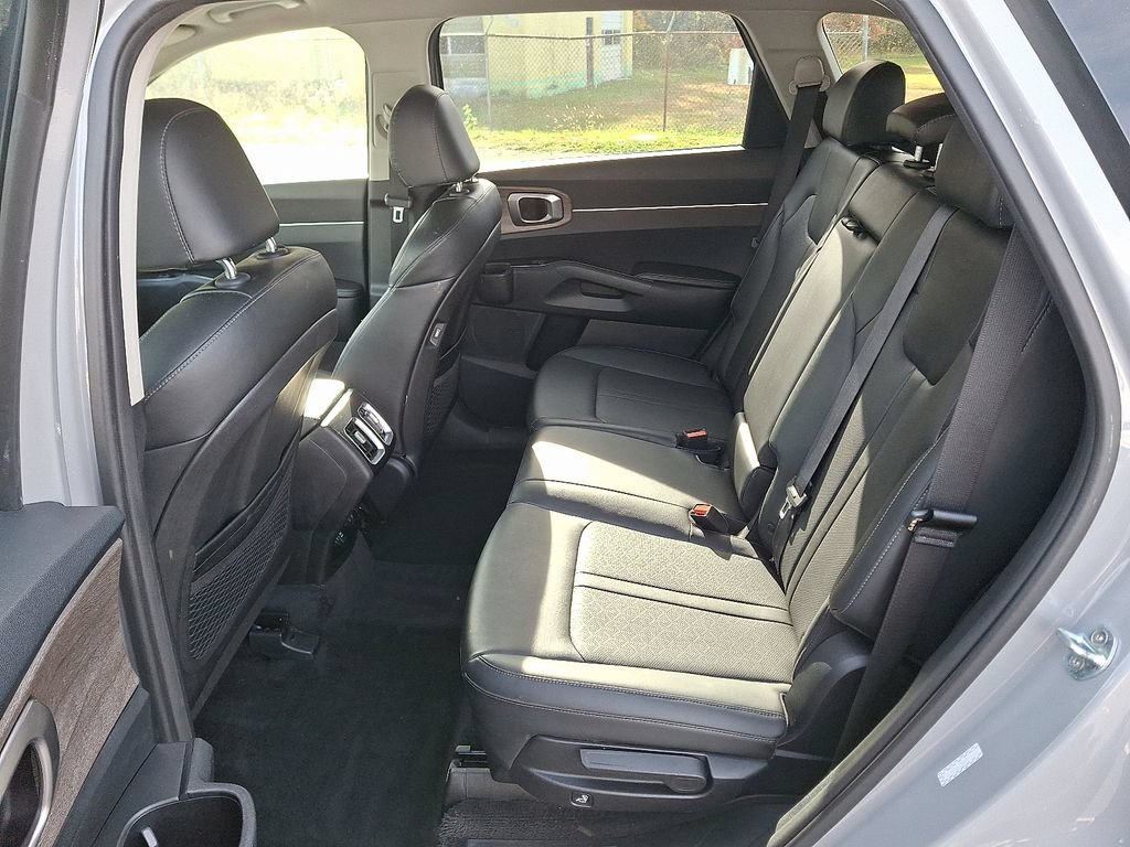 Used 2022 Kia Sorento S AWD/4WD image 10