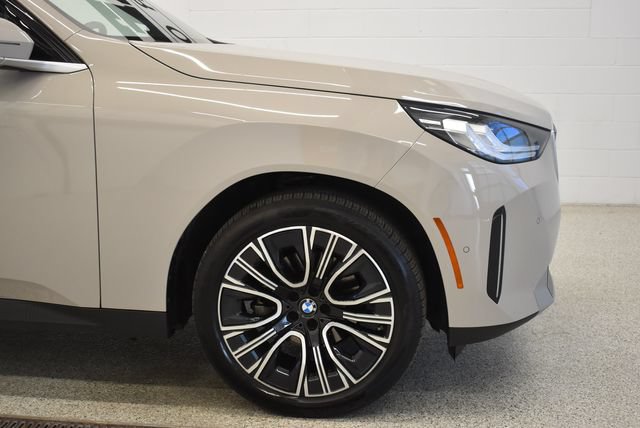 Used 2025 BMW X3 xDrive30i AWD/4WD image 13