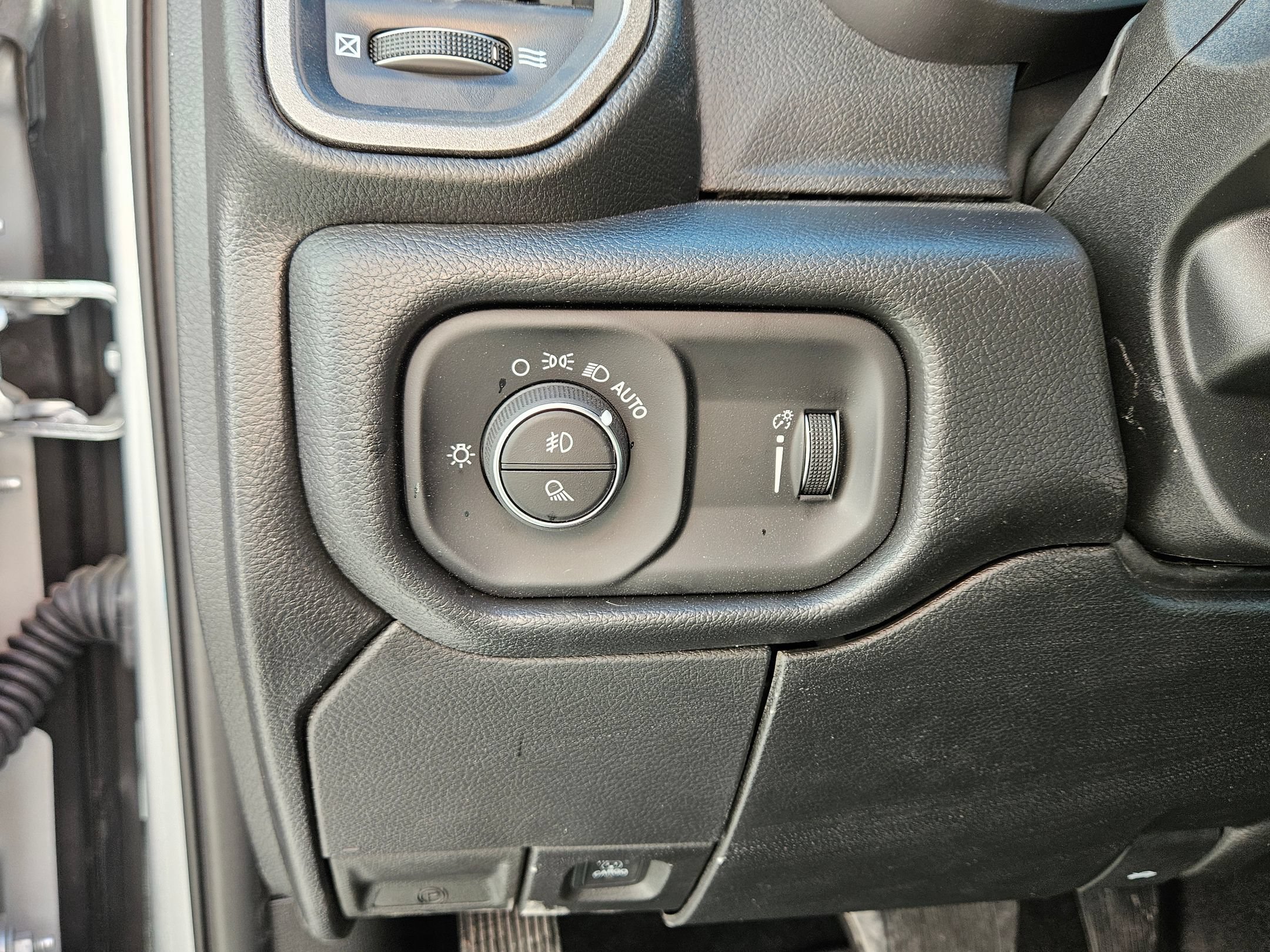 New 2026 RAM 2500 Tradesman AWD/4WD image 17