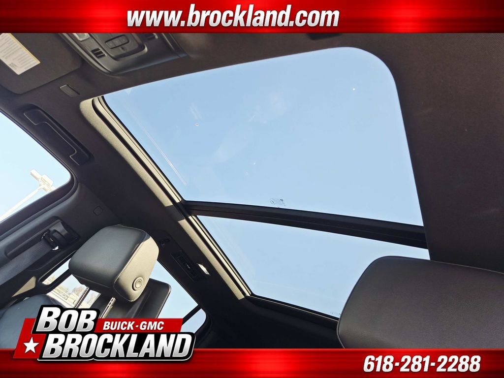 Used 2021 Chevrolet Suburban Z71 w/ Z71 Off-Road Package image 9