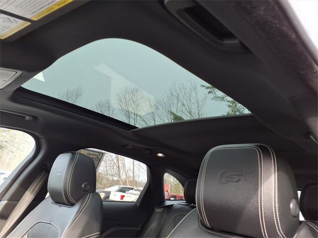 Used 2019 Jaguar F-PACE S image 11