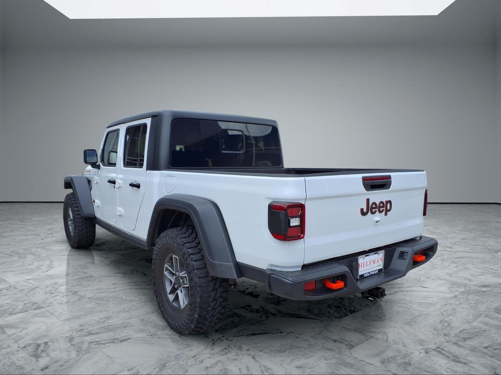 Used 2024 Jeep Gladiator Mojave w/ Convenience Group AWD/4WD image 5
