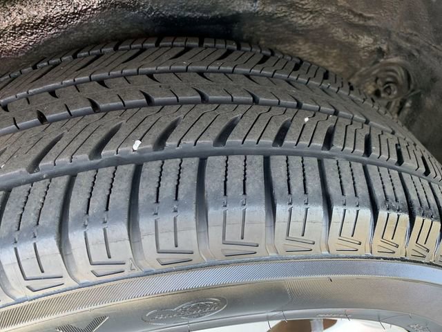 Used 2015 Toyota RAV4 Limited image 35