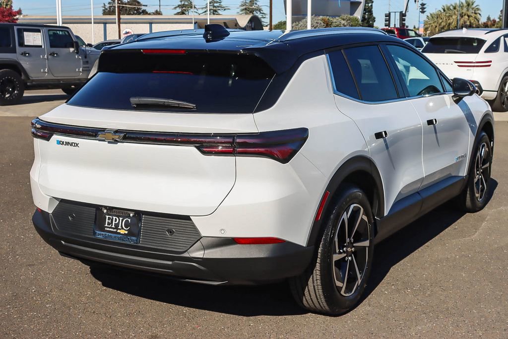 New 2026 Chevrolet Equinox EV LT image 4