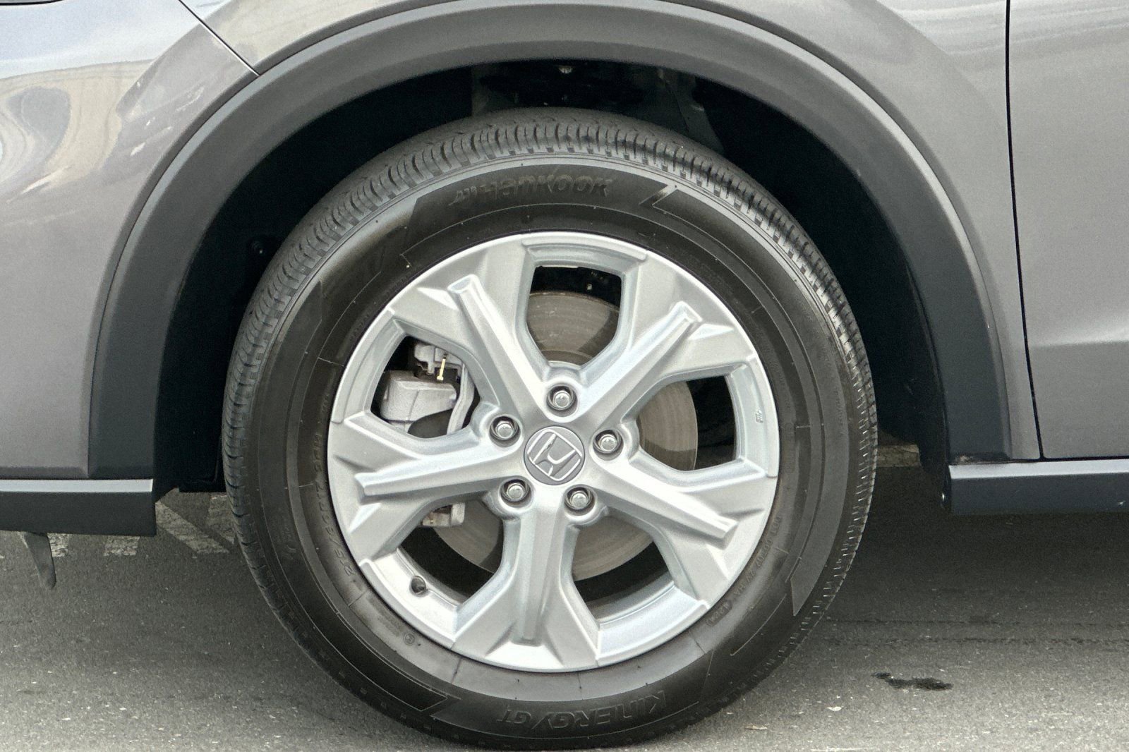 Used 2025 Honda HR-V LX image 32