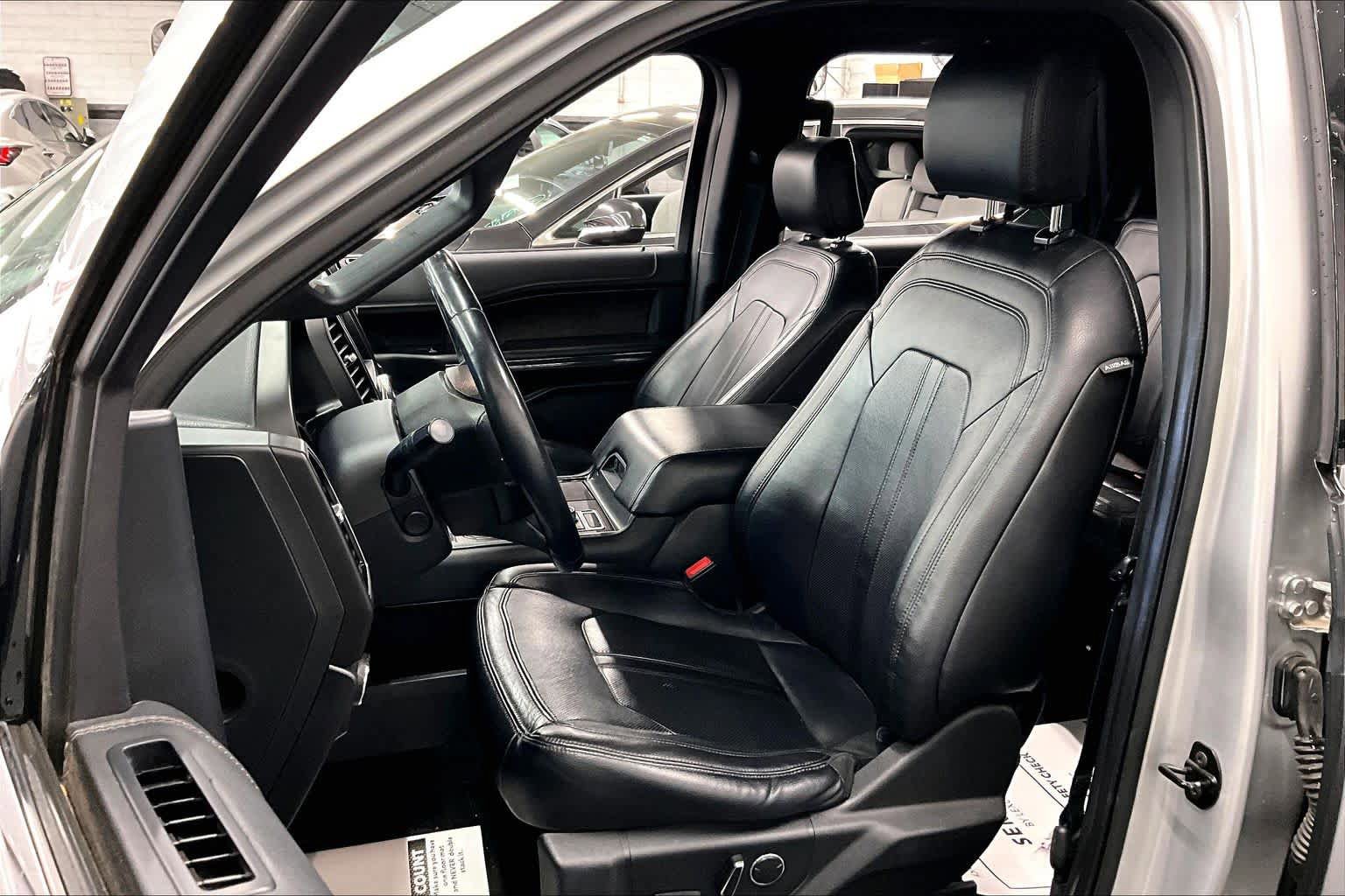 Used 2018 Ford Expedition Limited AWD/4WD image 7