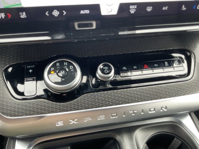 New 2027 Ford Expedition Max Platinum w/ Stealth Appearance Package AWD/4WD image 20