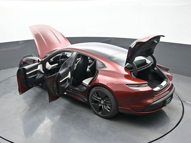 Certified 2021 Porsche Taycan Turbo w/ Sportdesign Package image 28