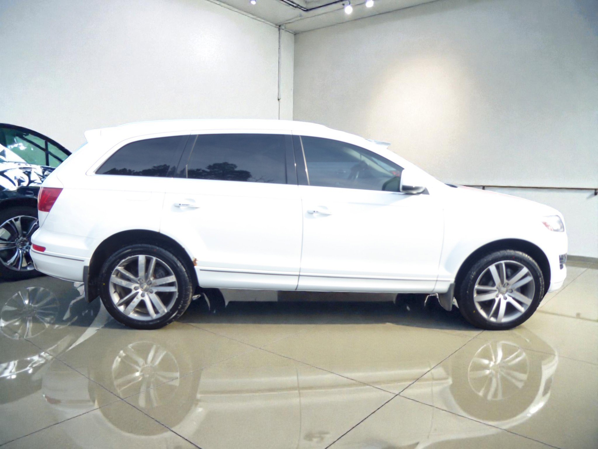 Used 2014 Audi Q7 TDI Prestige w/ Prestige Package AWD/4WD image 6