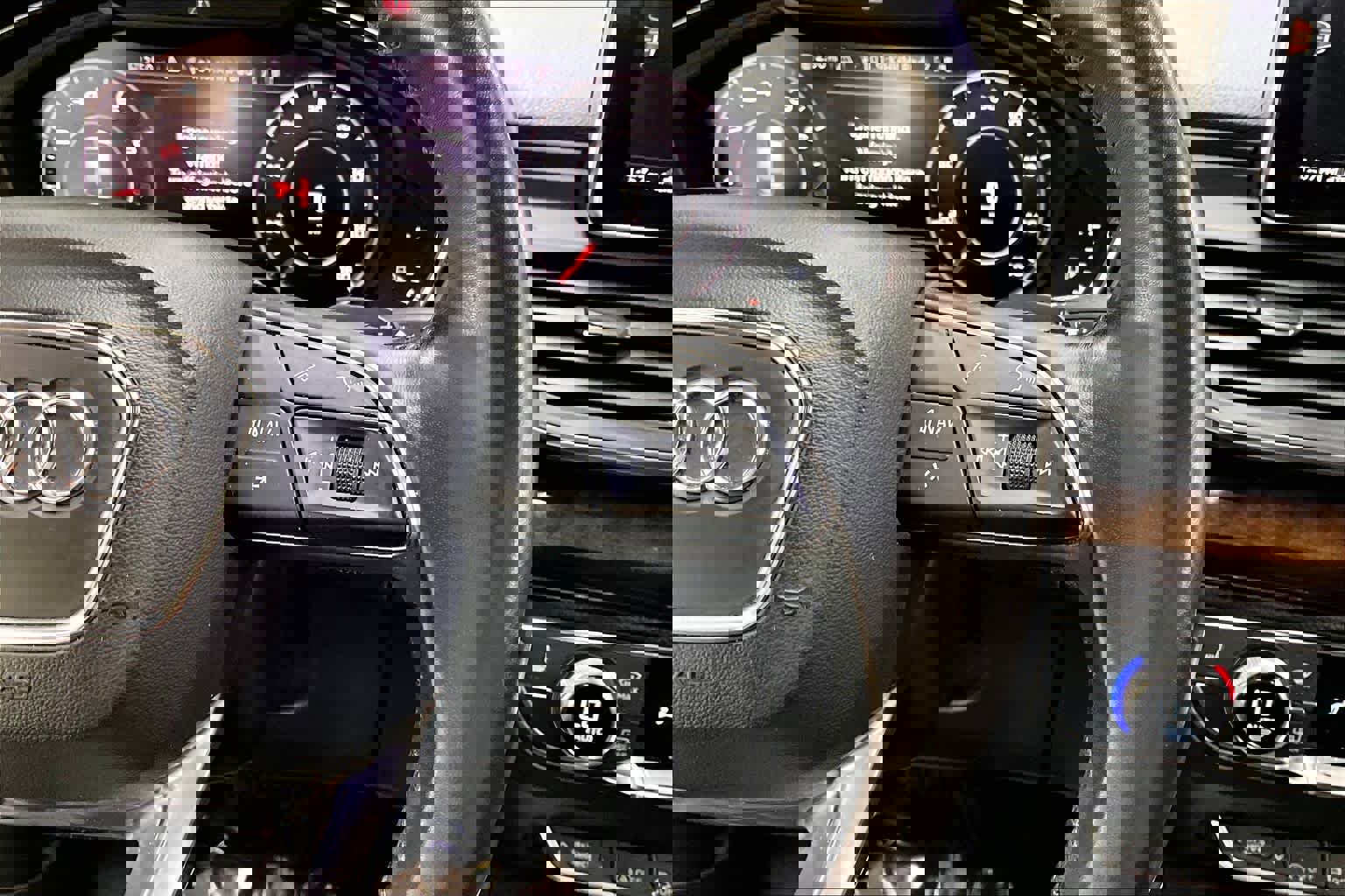 Used 2018 Audi Q5 2.0T Premium Plus w/ Premium Plus Package image 22